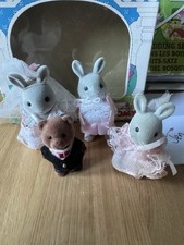 Sylvanian Families Woodland Wedding bundle with Bride and Groom Family Figures