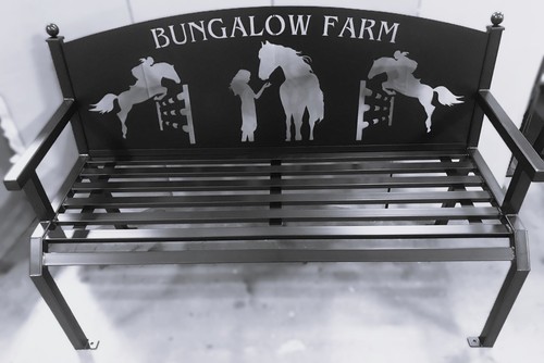 Garden park bench - garden/park, bench.