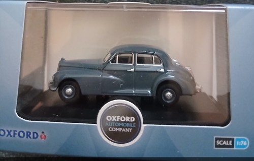 Oxford diecast morris six - 1:76,