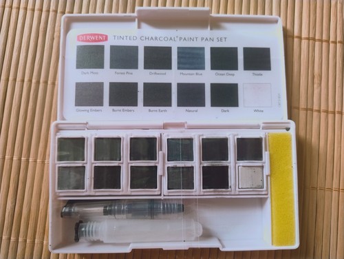 Derwent tinted charcoal - derwent,