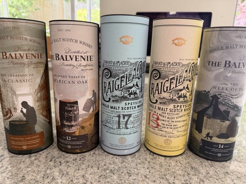 Empty whisky boxes - 5,