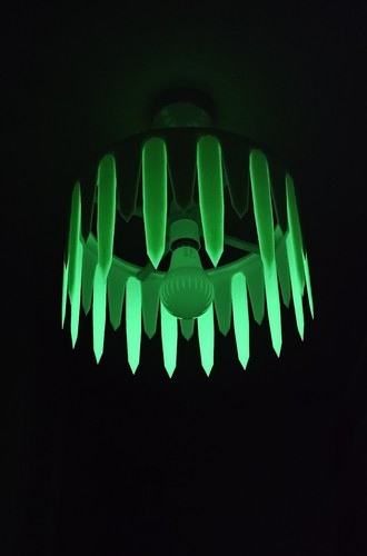 Glow the dark crystal - the,