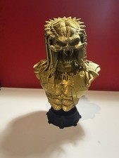 Small Predator Bust / Artistic