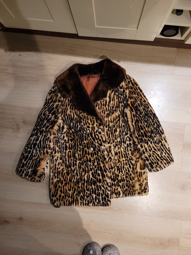 Genuine beaver fur vintage - genuine,
