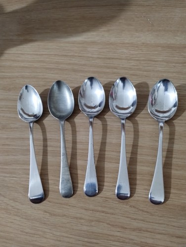 Five assorted vintage nickel - vintage,
