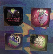 DISNEY VILLAINS SET OF 4