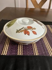 Royal worcester wild - royal,