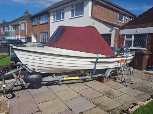 Bonwitco 475 motor boat