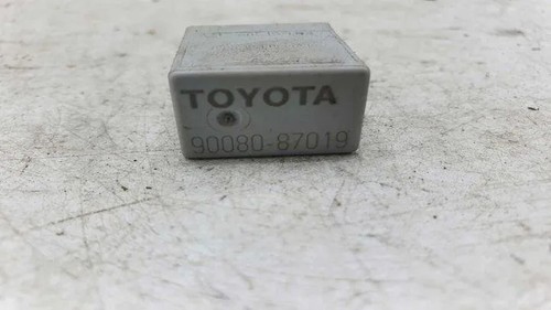 Toyota corolla verso e12 relay - corolla,