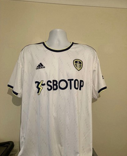 Leeds united football - leeds,