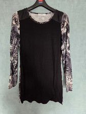 Jorli size 10 black & abstract