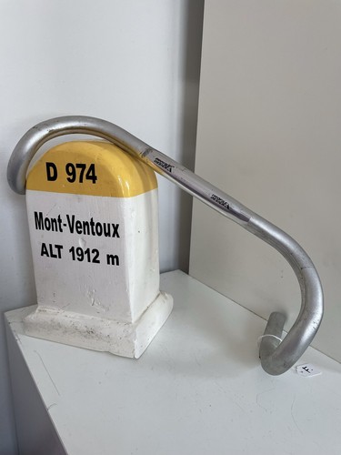 Vintage profile road drop - profile,
