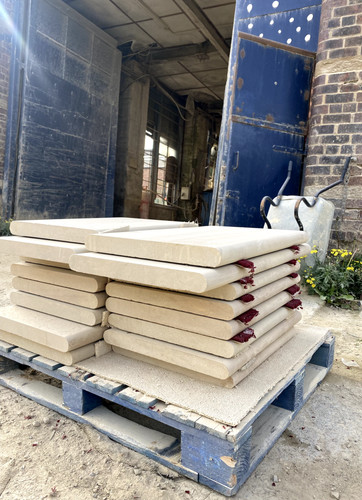 Sawn bullnose yorkshire stone - bullnose,