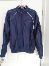MENS BLUE SLAZENGER LIGHTWEIGHT ZIP UP BOMBER JACKET. SIZE L