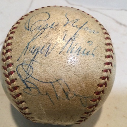 Roger maris autographed - maris,