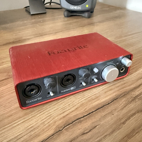 Focusrite scarlett 2i2 usb - scarlett,