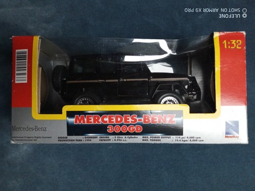 Mercedes benz 300gd boxed - mercedes-benz,