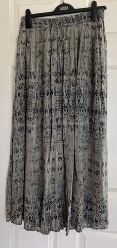 Bnwt zara printed - zara, metallic