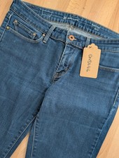 Levi's Slight Curve Modern