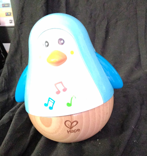 Hape penguin musical - penguin, wobble