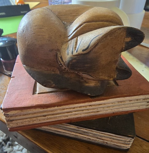 Wooden cat books figure - wooden, on