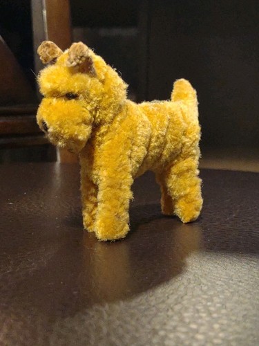 Airedale terrier vintage wool - vintage,
