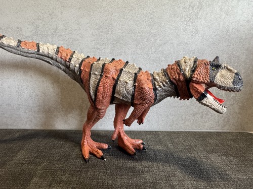 Schleich majungasaurus with - majungasaurus,