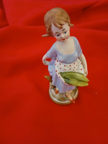 Capodimonte figurine lady - figurine,