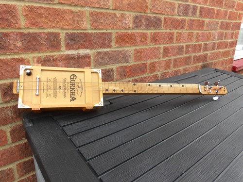 String homemade fretless - string,