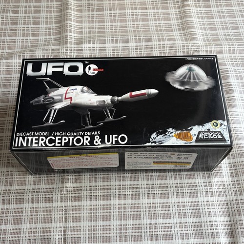 Ufo shado interceptor - ufo, +
