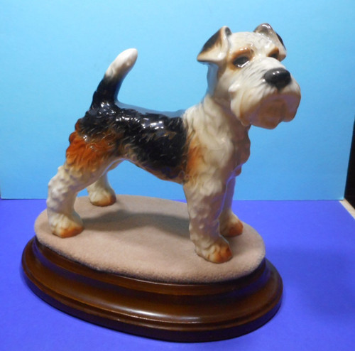 Goebel dog fox terrier - goebel,