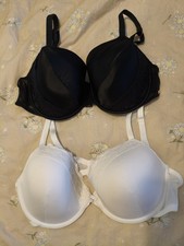 2 x M&S Lightly Padded Plunge