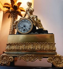 ANTIQUE FRENCH ORMOLU FIGURAL MANTEL/BOUDOIR CLOCK.