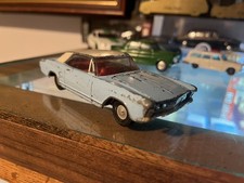 DINKY TOYS  BUICK RIVIERA -