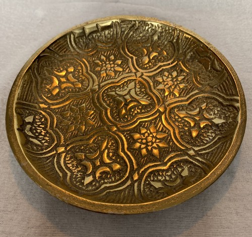 Vintage style solid - style, cast