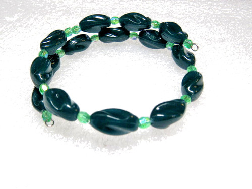 Memory wire bracelet with oval - bracelet,
