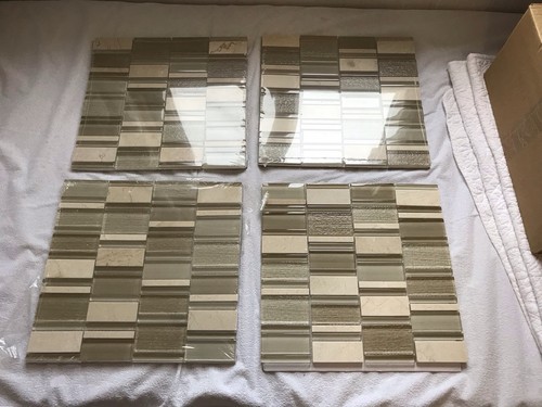Mosaic tiles mesh - on,