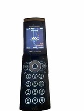 Sony Erickson, 908 flip phone