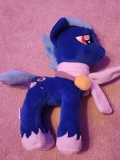 Hoof Beatz With Scarf 12"