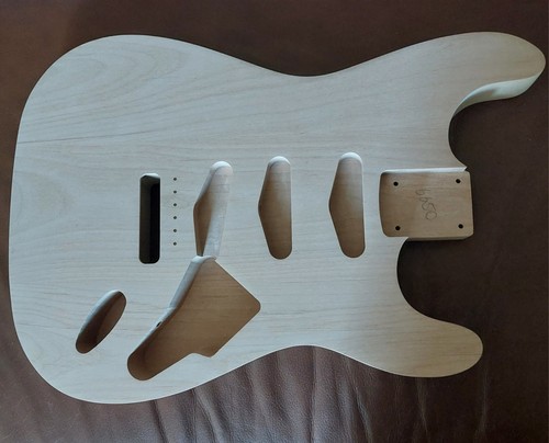 Strat style body unfinished - style,