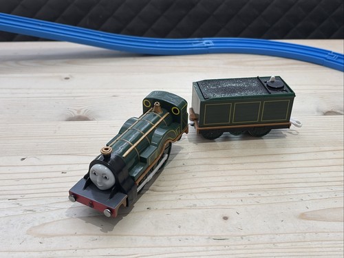 Thomas trackmaster emily - thomas,