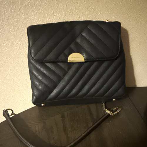 Liz claiborne black quilted - liz,