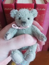 One of a kind artist bear. OOAK. Miniature mohair bear, Vika Sliva. Pristine.