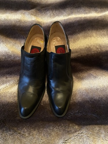 Red dead black leather - dead,
