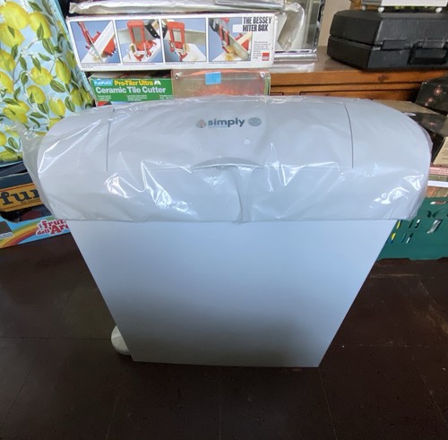 White slimline sanitary - white,