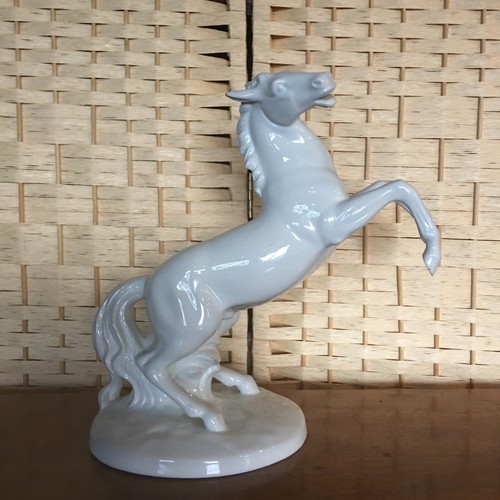 Fantastic wallendorf horse - fantastic,