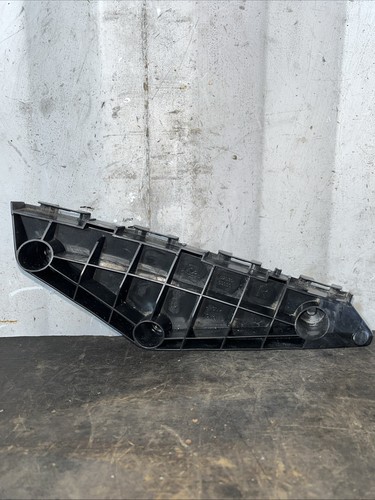 Toyota avensis mk3 bumper - toyota,