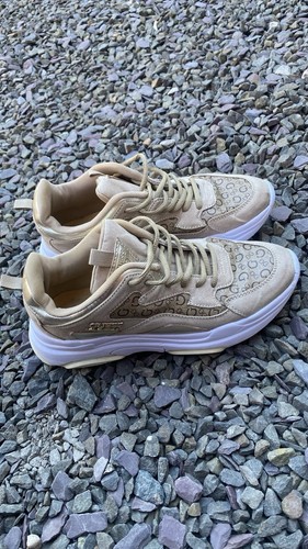 Guess trainers size baige - size,