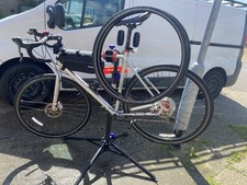 Trek Alpha Road Bike & Stand