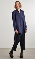 Plumo Studio Artists Top Navy